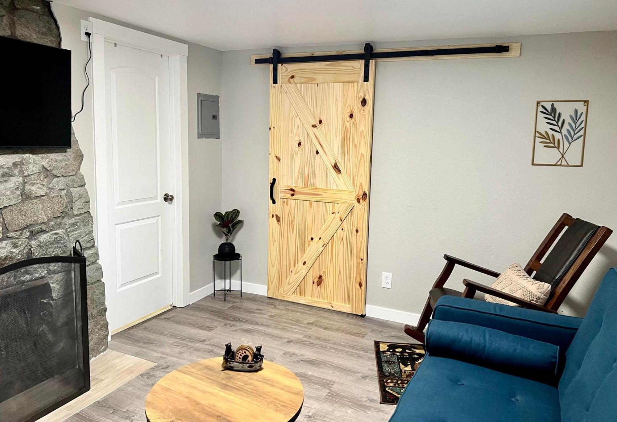 Apartamento Log House In Heart Of Anchorage Exterior foto